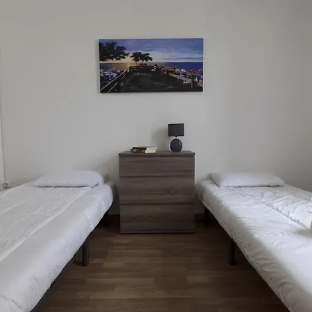 First Floor Guest house 2*